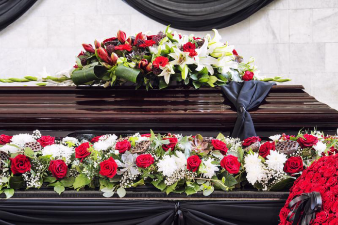 Beloved Comic Dead at 85 (dreamstime_s_138352728-featured)
